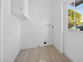 8100 Bellaire Avenue, North Hollywood CA 91605