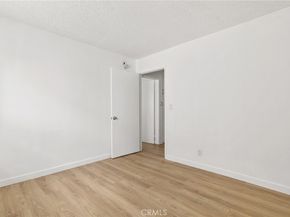 13040 Dronfield 25, Sylmar CA 91342