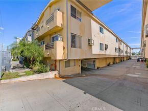8800 Burnet Avenue 15, North Hills CA 91343