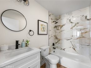 8800 Burnet Avenue 15, North Hills CA 91343