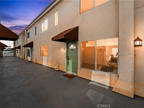 8800 Burnet Avenue 15, North Hills CA 91343