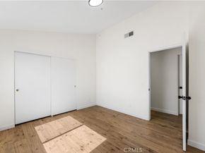 8800 Burnet Avenue 15, North Hills CA 91343