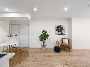 8800 Burnet Avenue 15, North Hills CA 91343