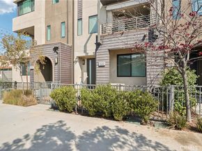 13225 Victory Boulevard, Valley Glen CA 91401