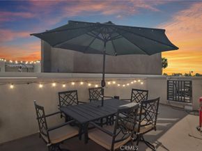 13225 Victory Boulevard, Valley Glen CA 91401