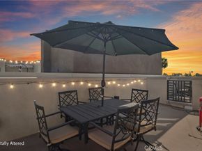 13225 Victory Boulevard, Valley Glen CA 91401