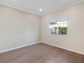 7615 Glade Ave 114, Canoga Park CA 91304