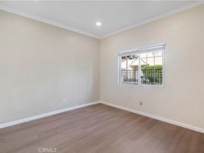 7615 Glade Ave 114, Canoga Park CA 91304