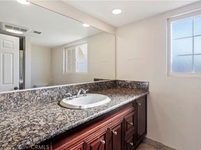 7615 Glade Ave 114, Canoga Park CA 91304