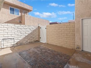 7615 Glade Ave 114, Canoga Park CA 91304