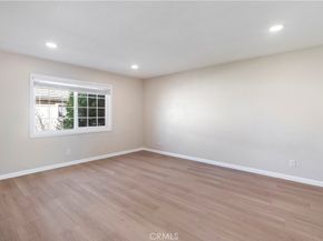 7615 Glade Ave 114, Canoga Park CA 91304