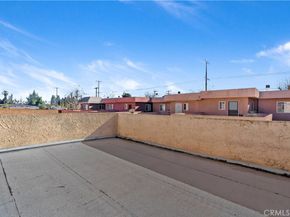 7615 Glade Ave 114, Canoga Park CA 91304