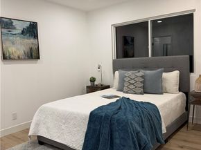6714 Jellico, Lake Balboa CA 91406