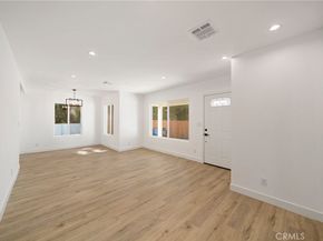 6714 Jellico, Lake Balboa CA 91406
