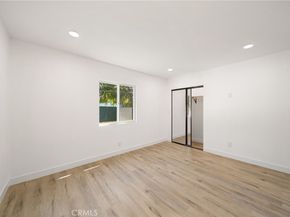 6714 Jellico, Lake Balboa CA 91406