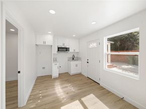 6714 Jellico, Lake Balboa CA 91406