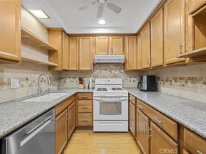 4445 Cartwright Avenue 106, Toluca Lake CA 91602