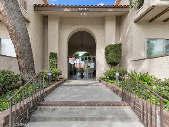 19545 Sherman Way 47, Reseda CA 91335