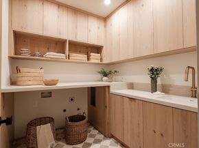 11746 Blix, Valley Village CA 91607