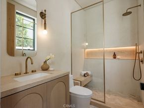 11746 Blix, Valley Village CA 91607