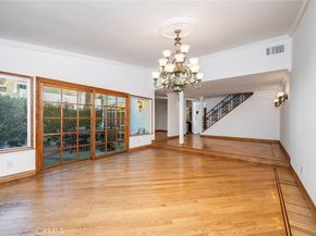 10214 Larwin Ave 7, Chatsworth CA 91311