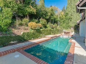 5501 Fairgrange Drive, Agoura Hills CA 91301