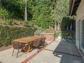 5501 Fairgrange Drive, Agoura Hills CA 91301