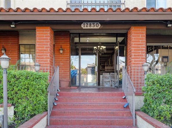 12830 Burbank Blvd. 310, Valley Village CA 91607