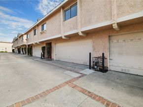 13534 Cordary Avenue 14, Hawthorne CA 90250