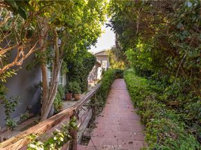 5653 Shirley Avenue, Tarzana CA 91356