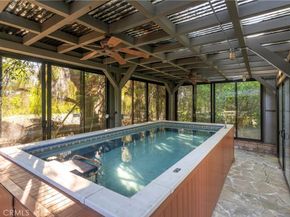 5653 Shirley Avenue, Tarzana CA 91356