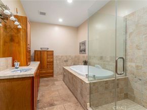 5653 Shirley Avenue, Tarzana CA 91356