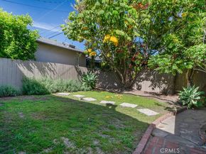 122 N Ridgewood Place, Los Angeles CA 90004
