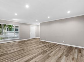 5320 Zelzah Ave. 214, Encino CA 91316