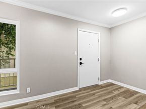 5320 Zelzah Ave. 214, Encino CA 91316