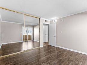 5320 Zelzah Ave. 214, Encino CA 91316