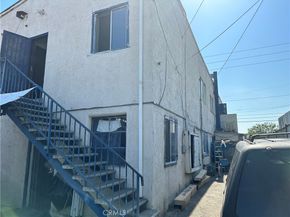 6524 S Central Avenue, Los Angeles CA 90001