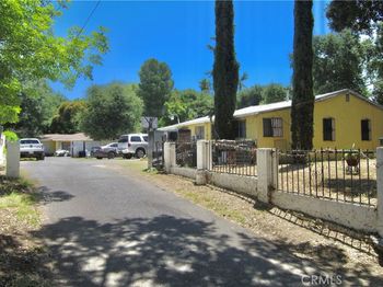 1798 N Summit Avenue