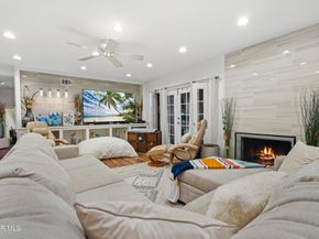 4771 Excelente Drive, Woodland Hills CA 91364