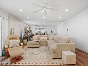 4771 Excelente Drive, Woodland Hills CA 91364