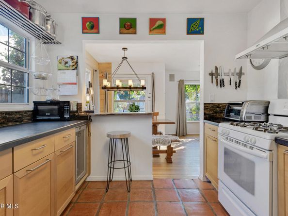 17649 Lemay Street, Lake Balboa CA 91406