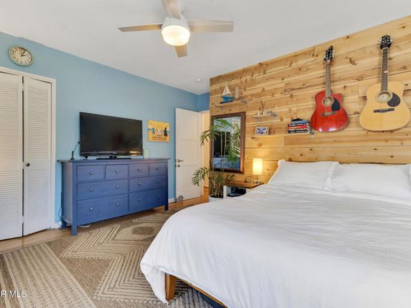 17649 Lemay Street, Lake Balboa CA 91406