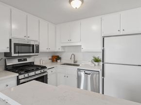 11939 Weddington Street 313, Valley Village CA 91607