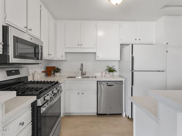 11939 Weddington Street 313, Valley Village CA 91607