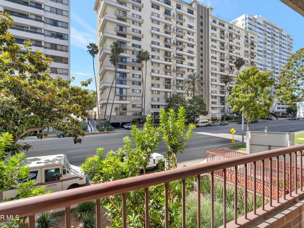 10550 Wilshire Boulevard 103, Los Angeles CA 90024