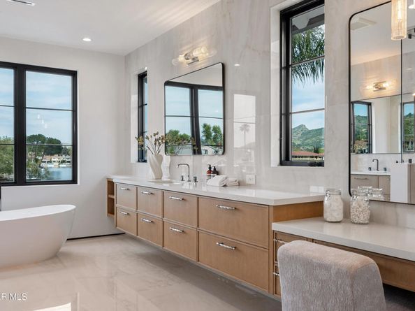 3708 Brigantine Circle, Westlake Village CA 91361