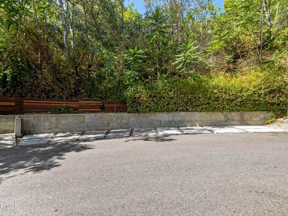 2016 Mount Prospect Drive, Topanga CA 90290