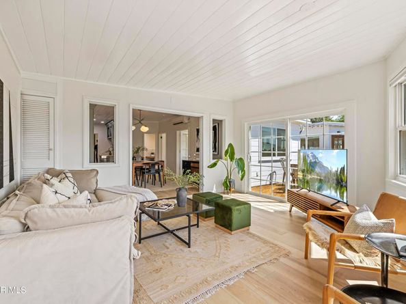 2016 Mount Prospect Drive, Topanga CA 90290