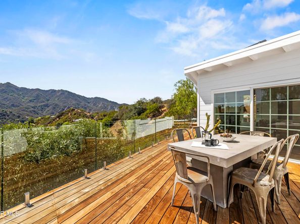 2016 Mount Prospect Drive, Topanga CA 90290