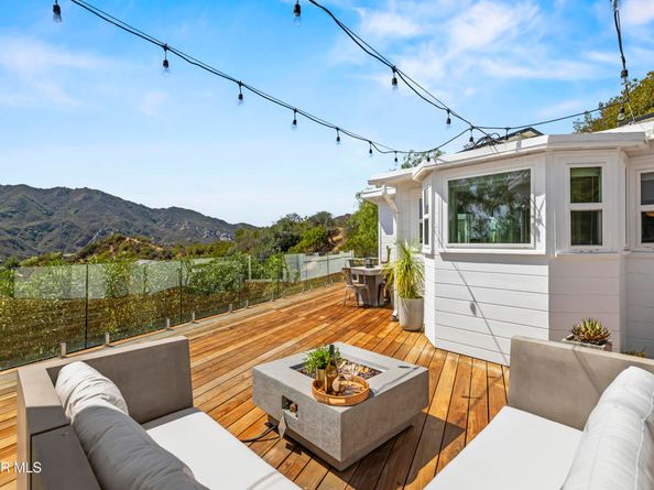 2016 Mount Prospect Drive, Topanga CA 90290